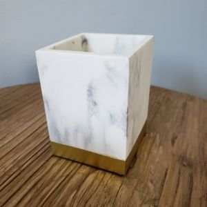 Faux marble pencil holder